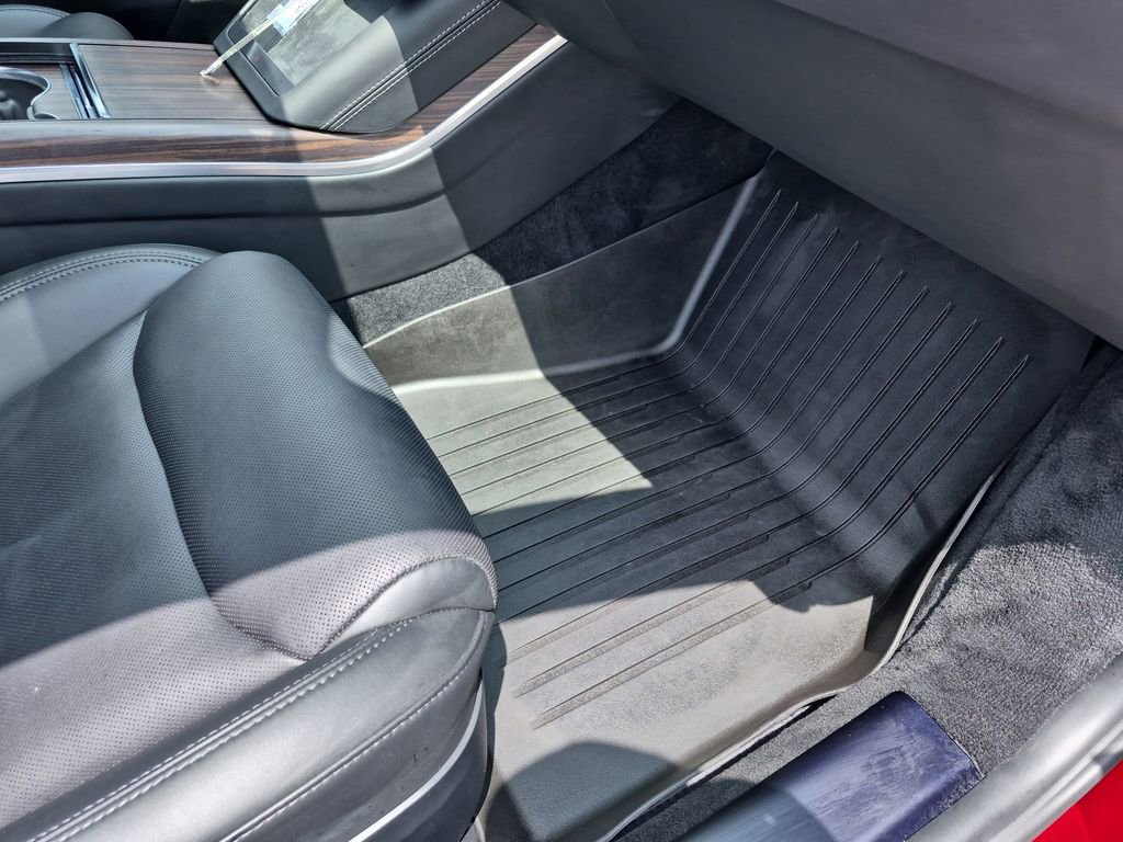 Used 2024 Tesla Model S AWD/4WD image 39