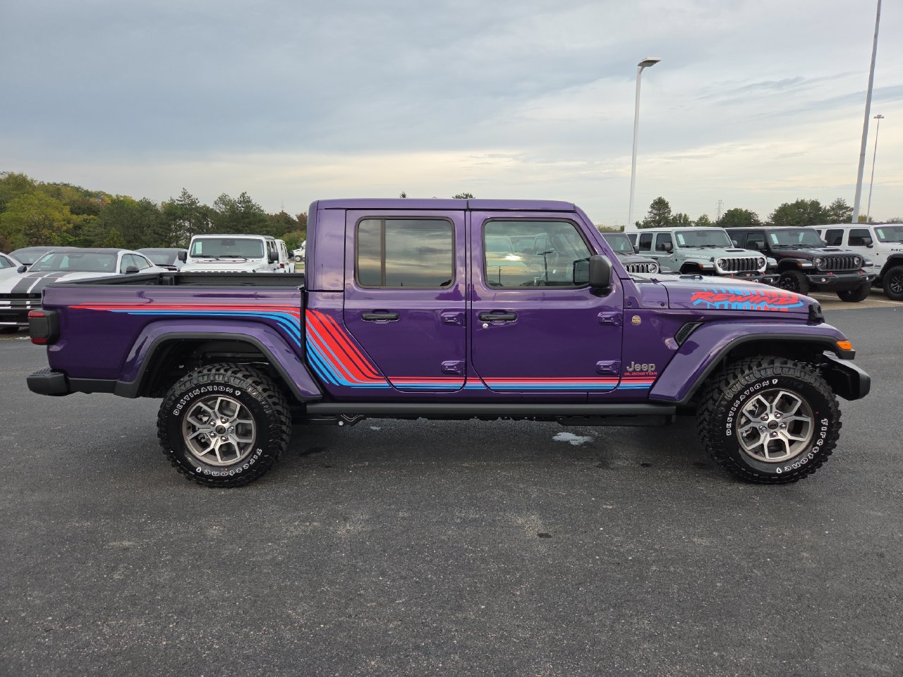 New 2026 Jeep Gladiator Sport AWD/4WD image 31