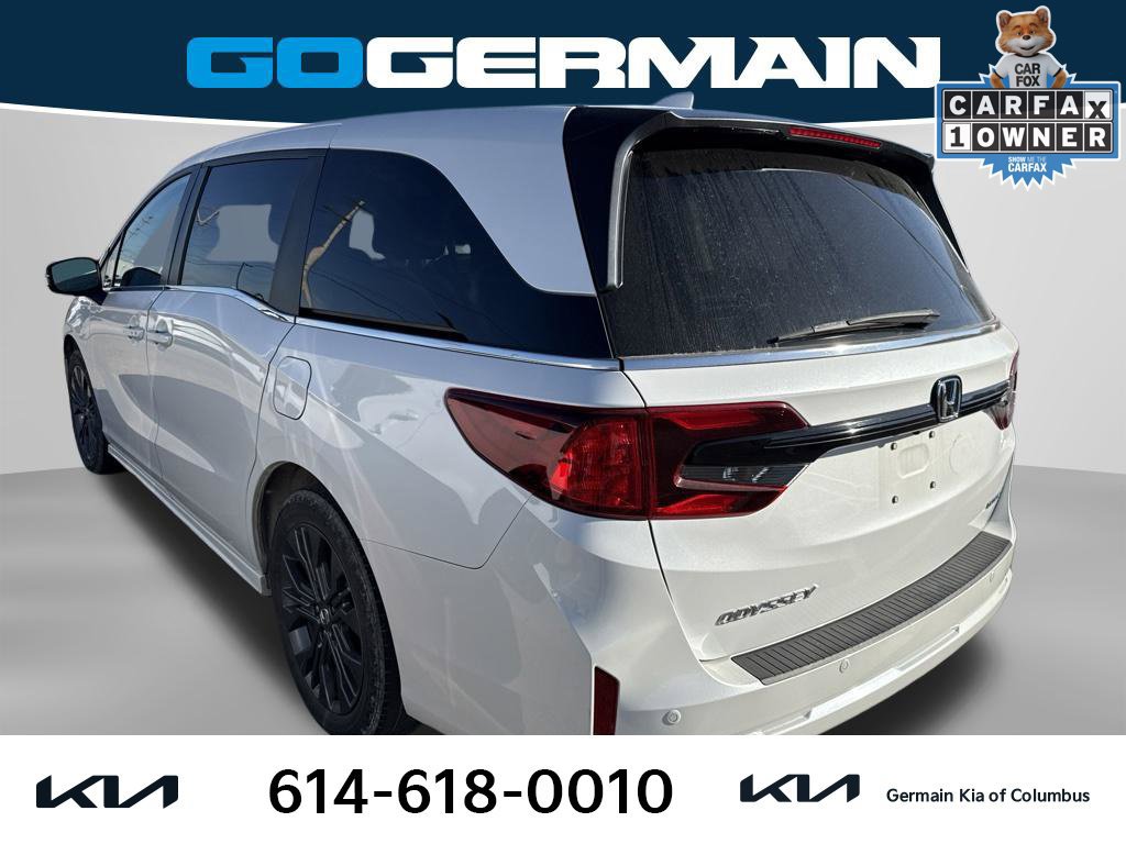 Used 2025 Honda Odyssey Touring image 2