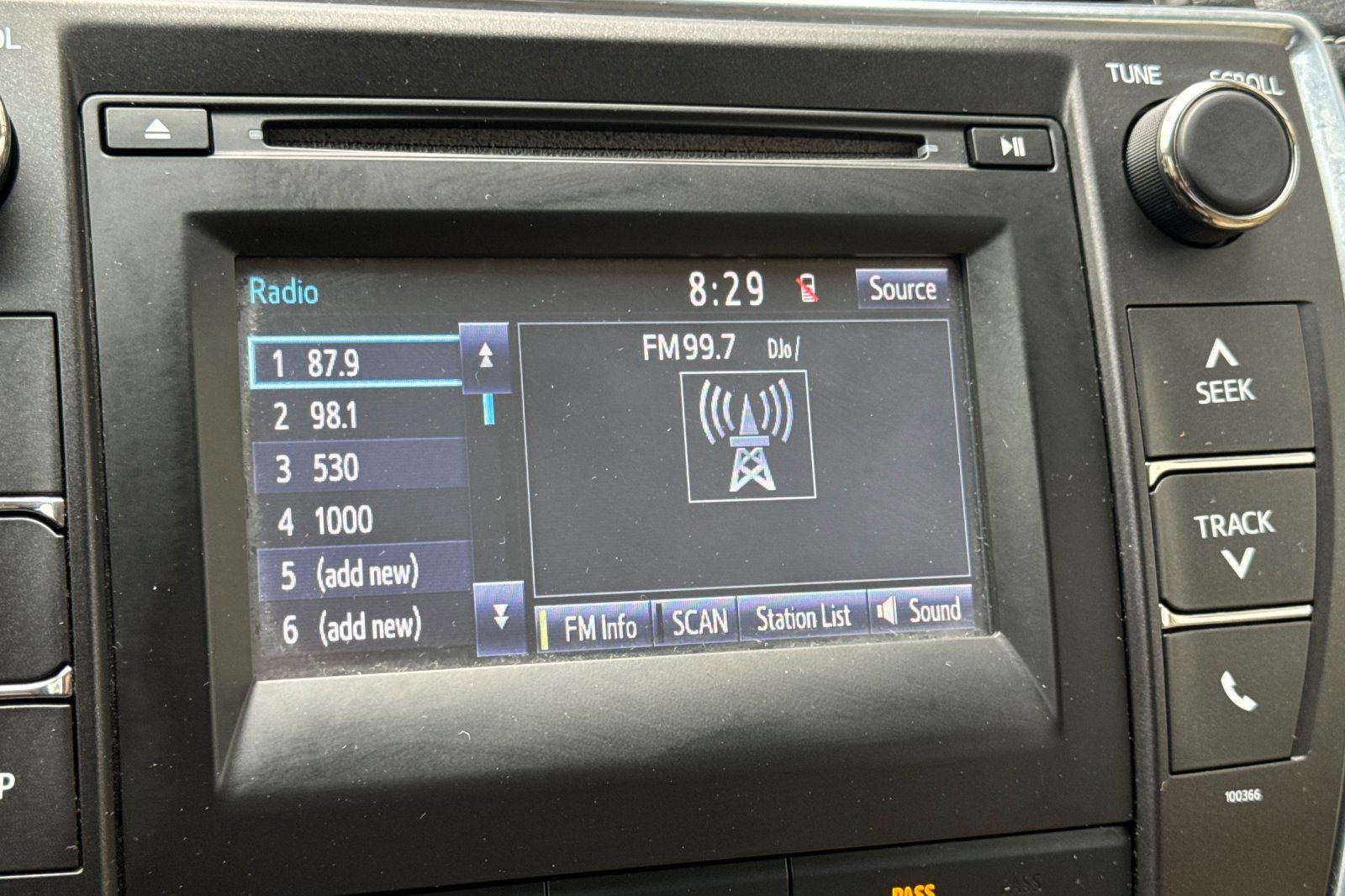 Used 2015 Toyota Camry LE FWD image 22