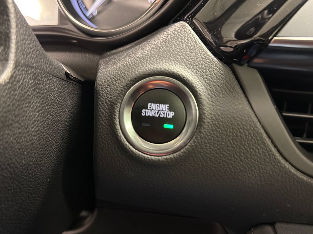 Used 2020 Buick Envision Essence w/ Experience Buick Package FWD image 42