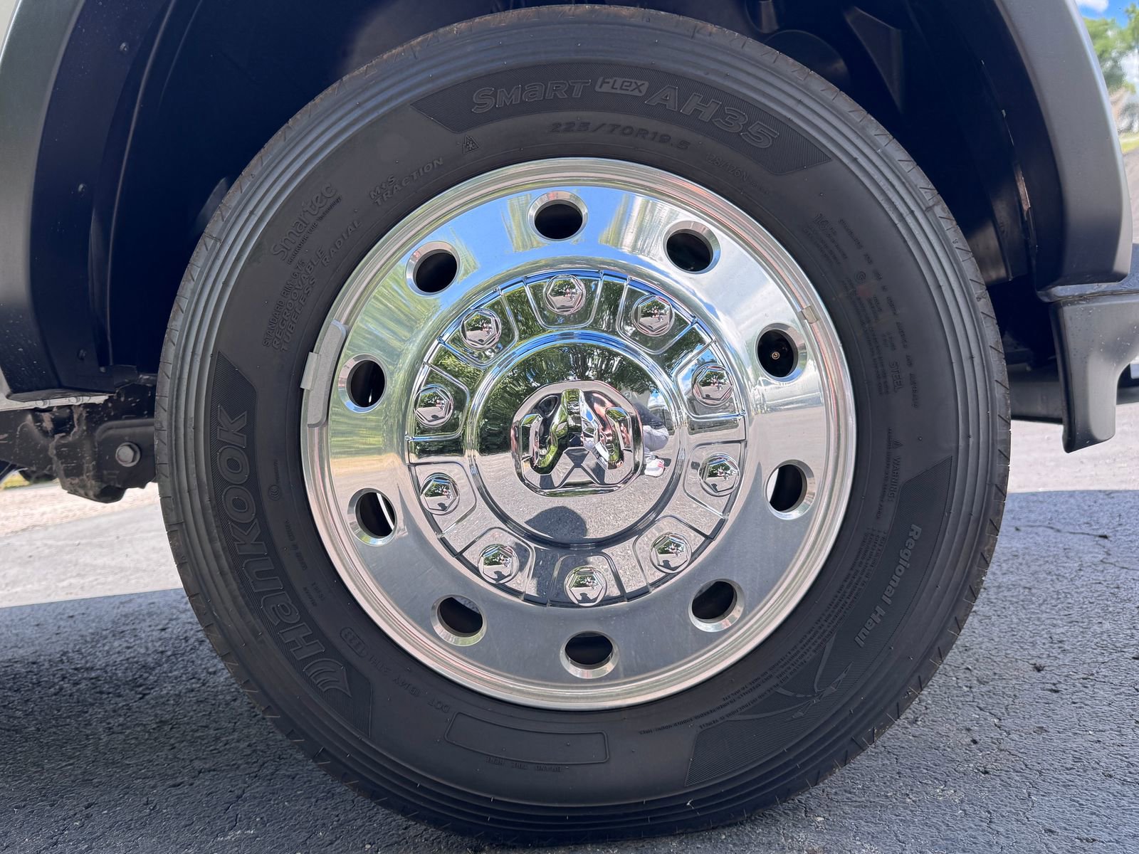 New 2024 RAM 4500 Tradesman w/ Chrome Appearance Group RWD image 33