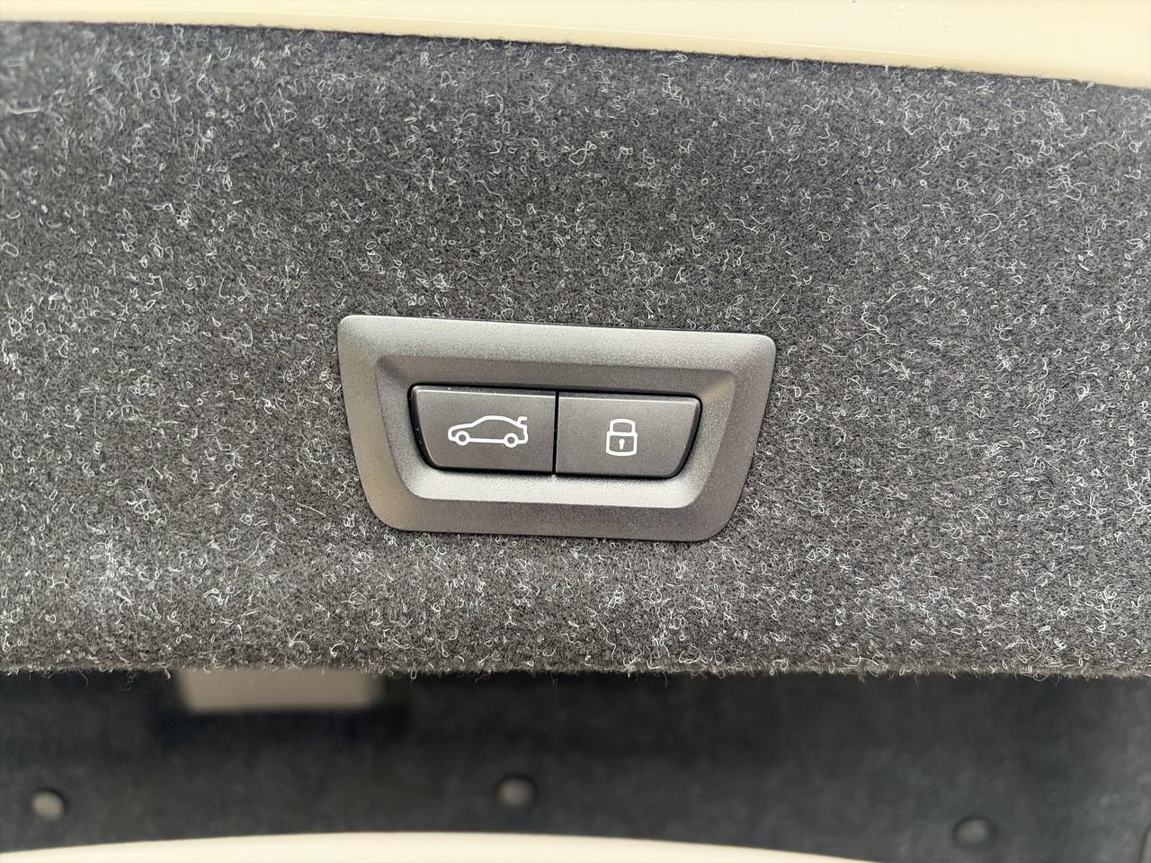 Used 2025 BMW 330i Sedan RWD image 34