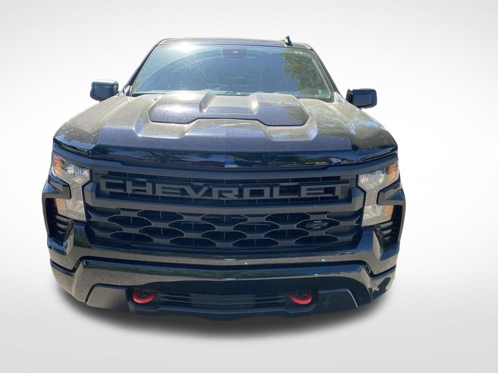 Used 2023 Chevrolet Silverado 1500 Custom Trail Boss w/ LPO, Dark Essentials Package AWD/4WD image 2