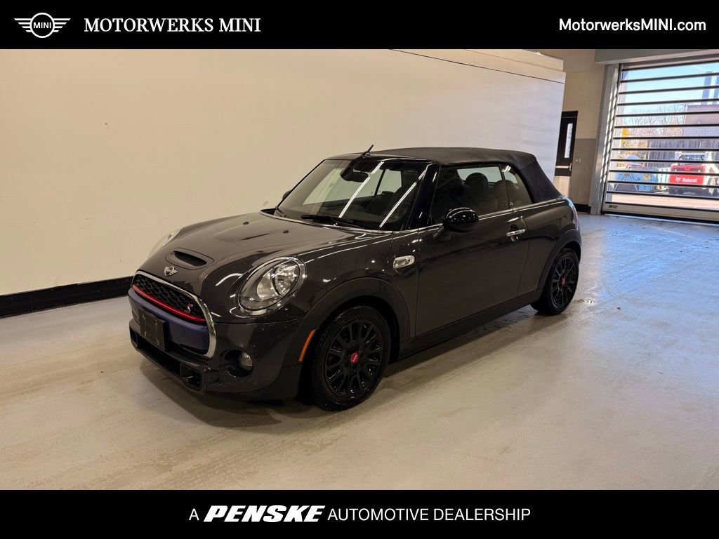 Used 2017 MINI Cooper S image 1