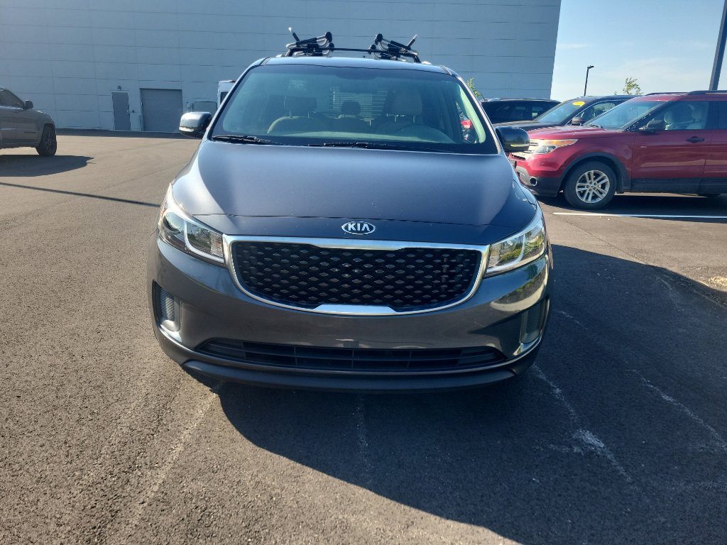 Used 2016 Kia Sedona LX w/ LX Convenience Package FWD image 5