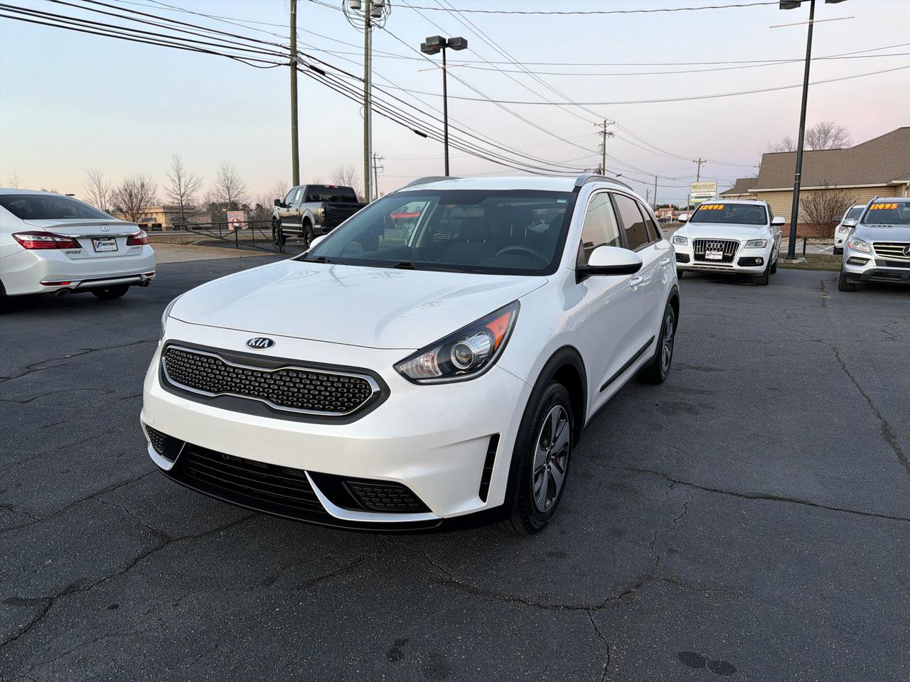 Used 2019 Kia Niro LX image 7
