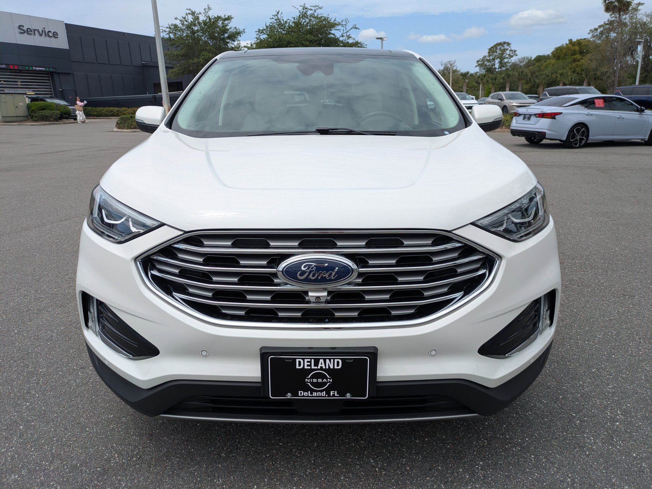 Used 2020 Ford Edge Titanium w/ Equipment Group 301A AWD/4WD image 9