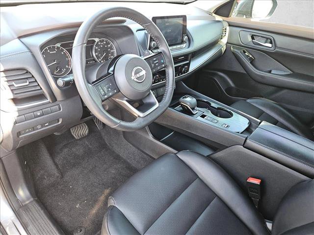 Used 2023 Nissan Rogue SV w/ SV Premium B Package image 10