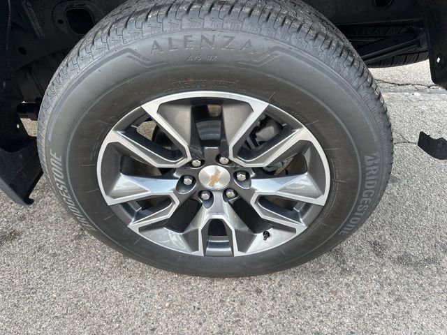Used 2024 Chevrolet Silverado 1500 LT image 13