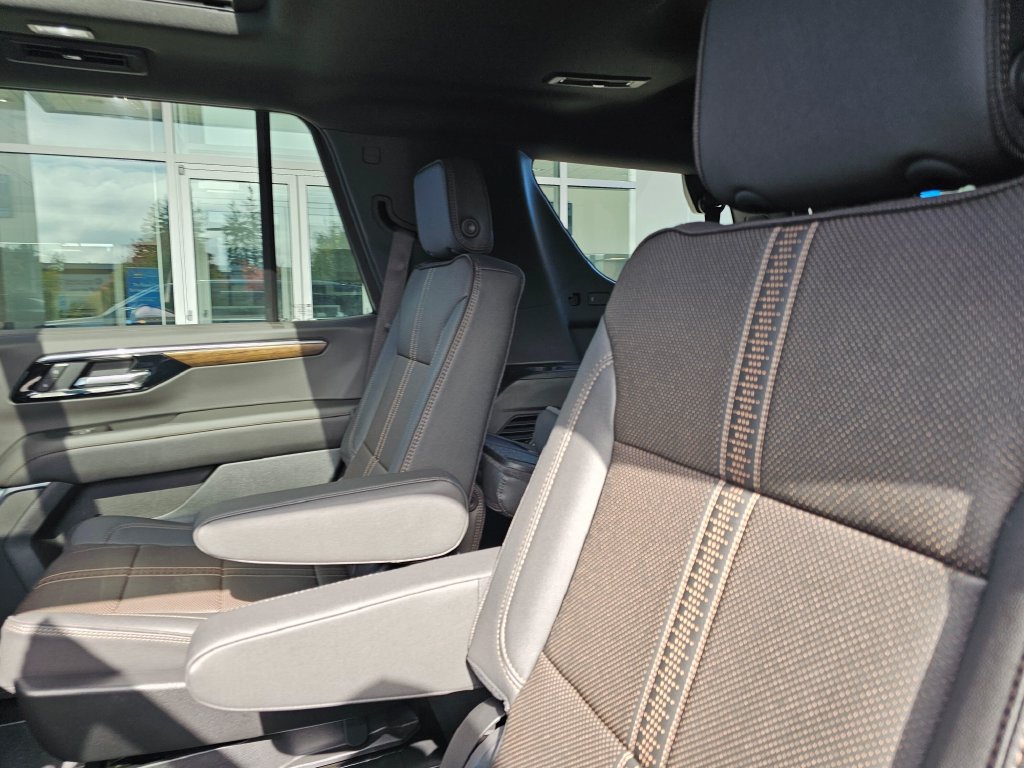 Used 2026 Chevrolet Tahoe High Country w/ Sun And Tow Package AWD/4WD image 20