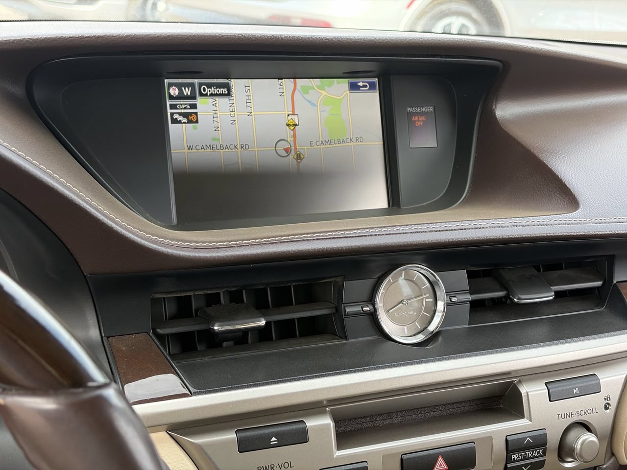 Used 2016 Lexus ES 350 w/ Luxury Package w/Wood Trim FWD image 27
