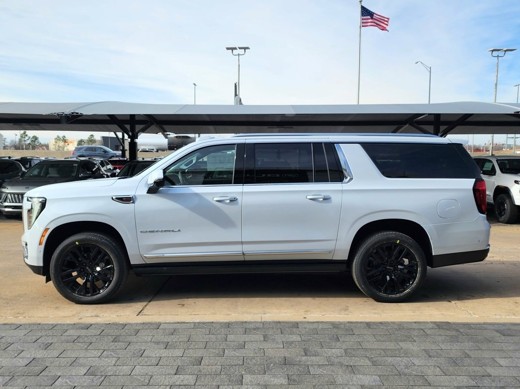 New 2026 GMC Yukon XL Denali w/ Sun & Power Step Package image 6