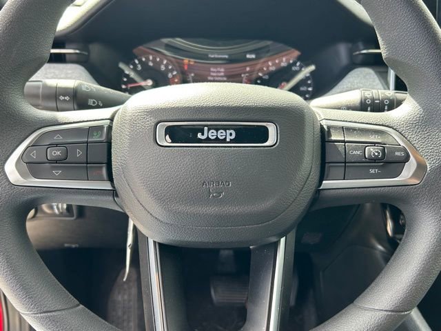 Used 2025 Jeep Compass Sport image 26