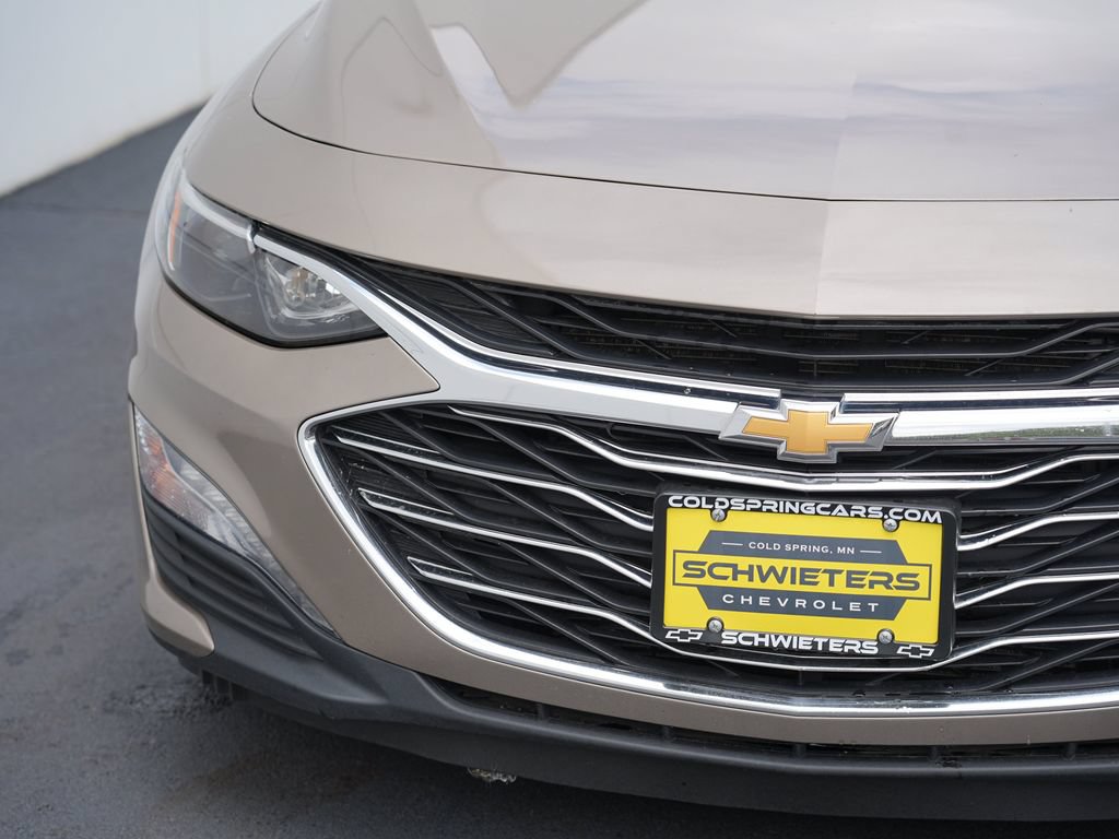 Used 2023 Chevrolet Malibu LT FWD image 9