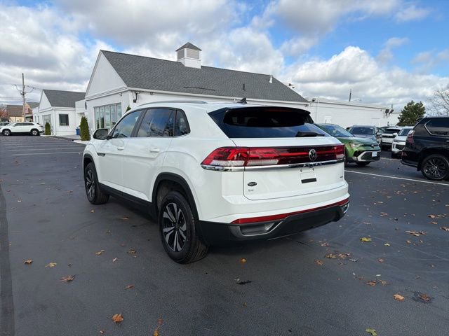 Certified 2024 Volkswagen Atlas Cross Sport SE image 5