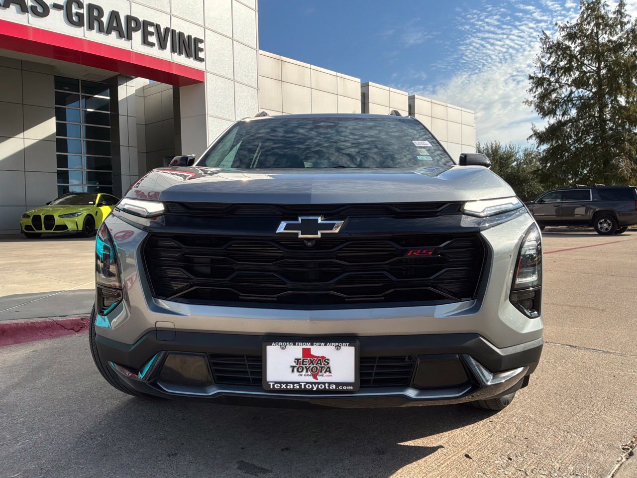 Used 2025 Chevrolet Equinox RS w/ Safety and Technology Package AWD/4WD image 3