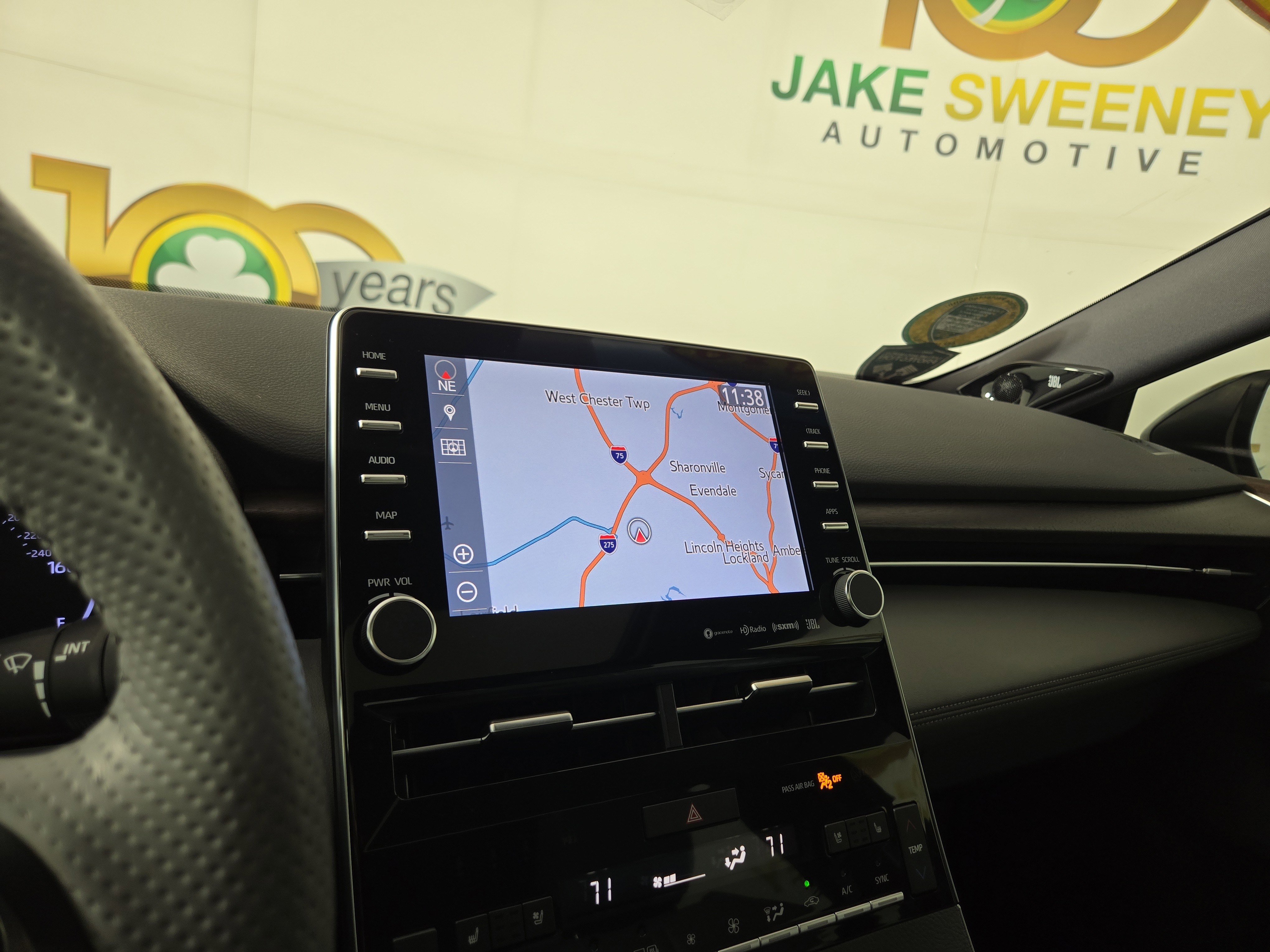 Used 2019 Toyota Avalon Limited image 20