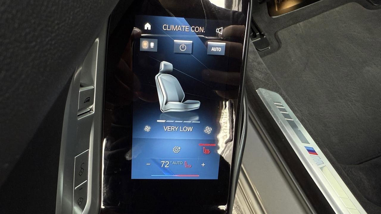 Used 2023 BMW 760i xDrive w/ Executive Package AWD/4WD image 30