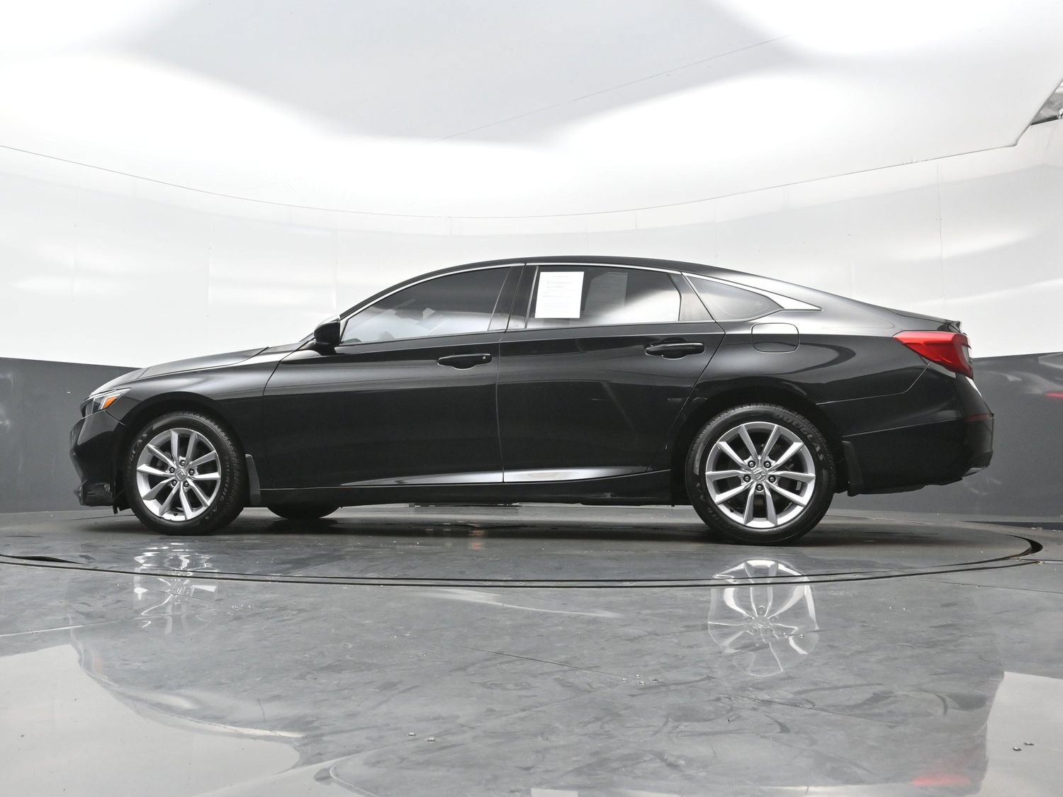 Used 2022 Honda Accord LX image 28