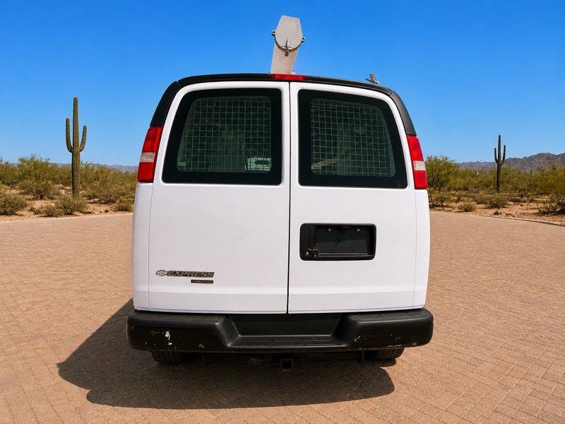 Used 2013 Chevrolet Express 2500 RWD image 8