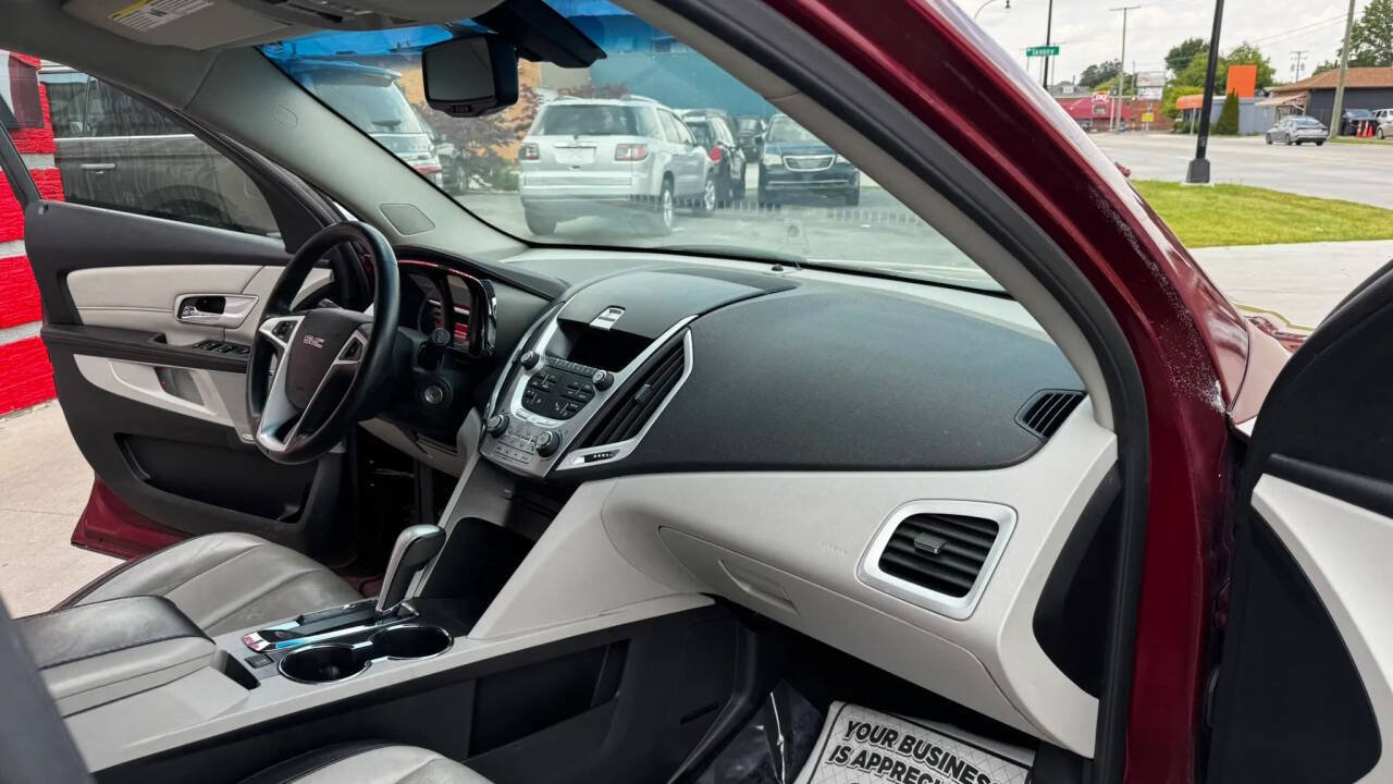 Used 2011 GMC Terrain SLT FWD image 27