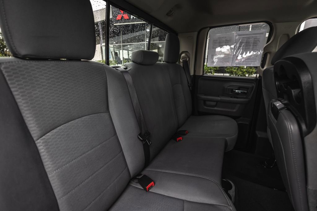 Used 2017 RAM 1500 Classic SLT AWD/4WD image 33