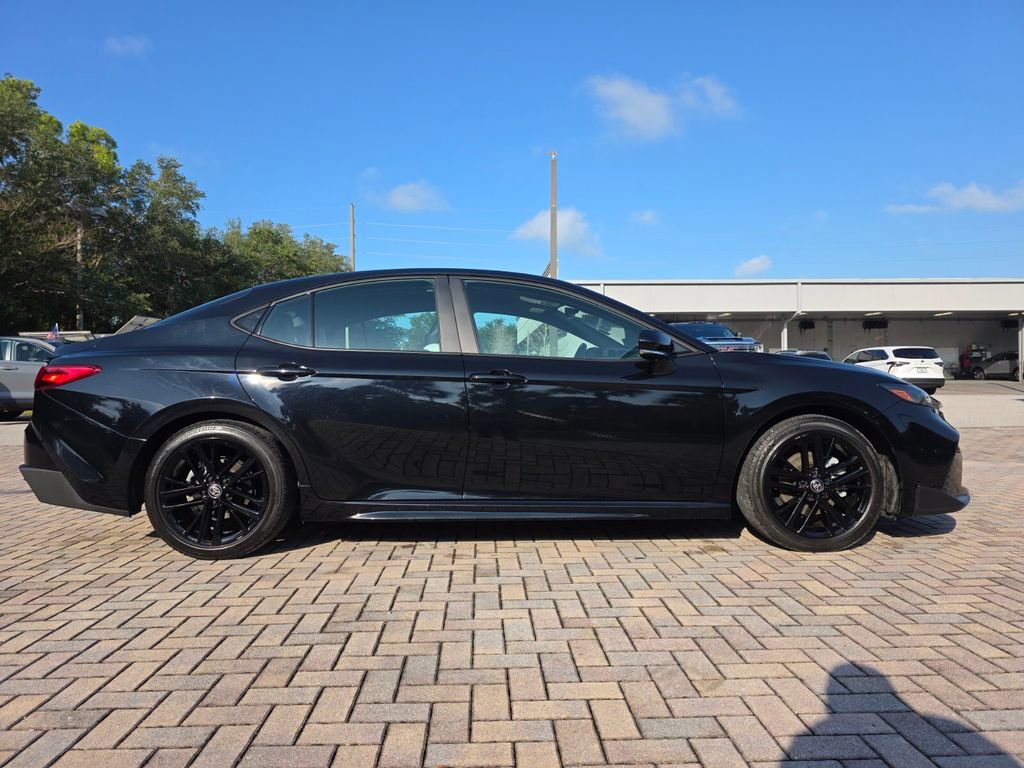 Used 2025 Toyota Camry SE w/ Convenience Package FWD image 12