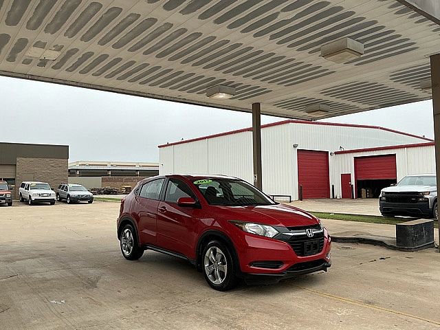 Used 2017 Honda HR-V LX image 3