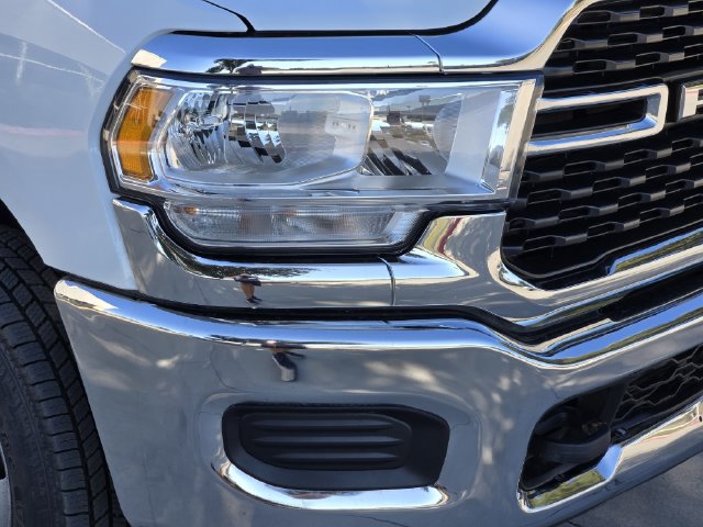 Used 2024 RAM 3500 SLT w/ Quick Order Package 2YG SLT AWD/4WD image 9