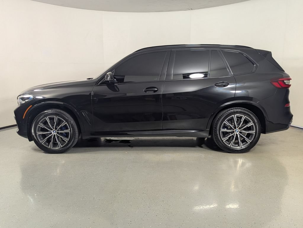Used 2022 BMW X5 M50i w/ Parking Assistance Package AWD/4WD image 4