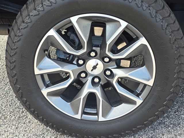 Certified 2024 Chevrolet Silverado 1500 RST w/ Z71 Off-Road Package AWD/4WD image 13