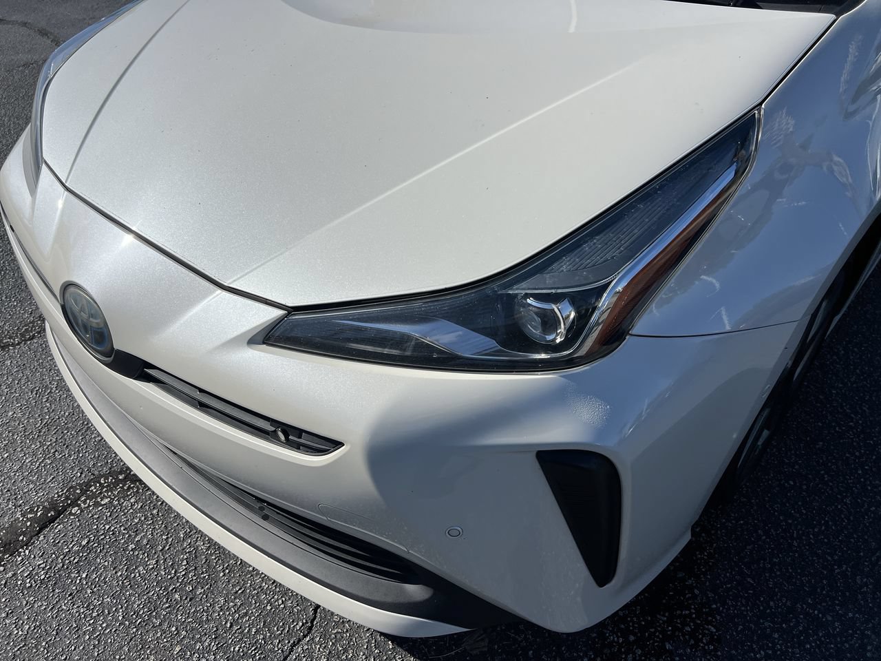Used 2020 Toyota Prius Limited FWD image 6