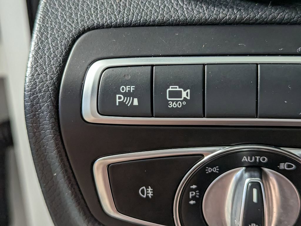 Used 2019 Mercedes-Benz GLC 63 AMG 4MATIC Coupe image 37