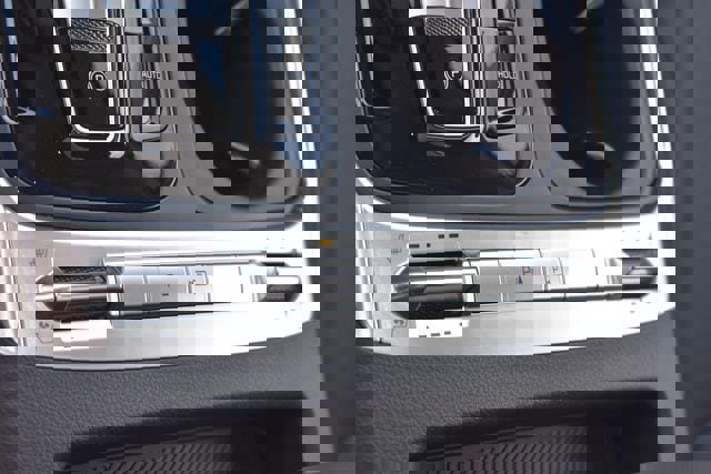 New 2026 Kia Carnival SX image 28