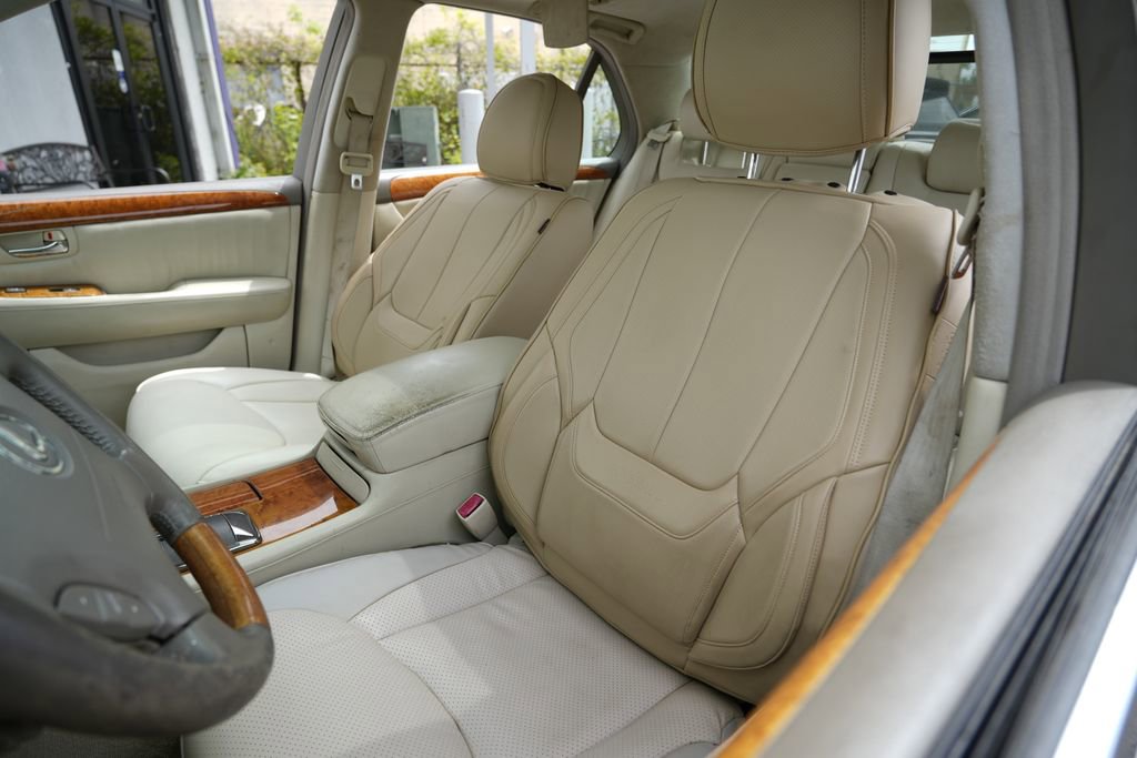 Used 2005 Lexus LS 430 RWD image 15