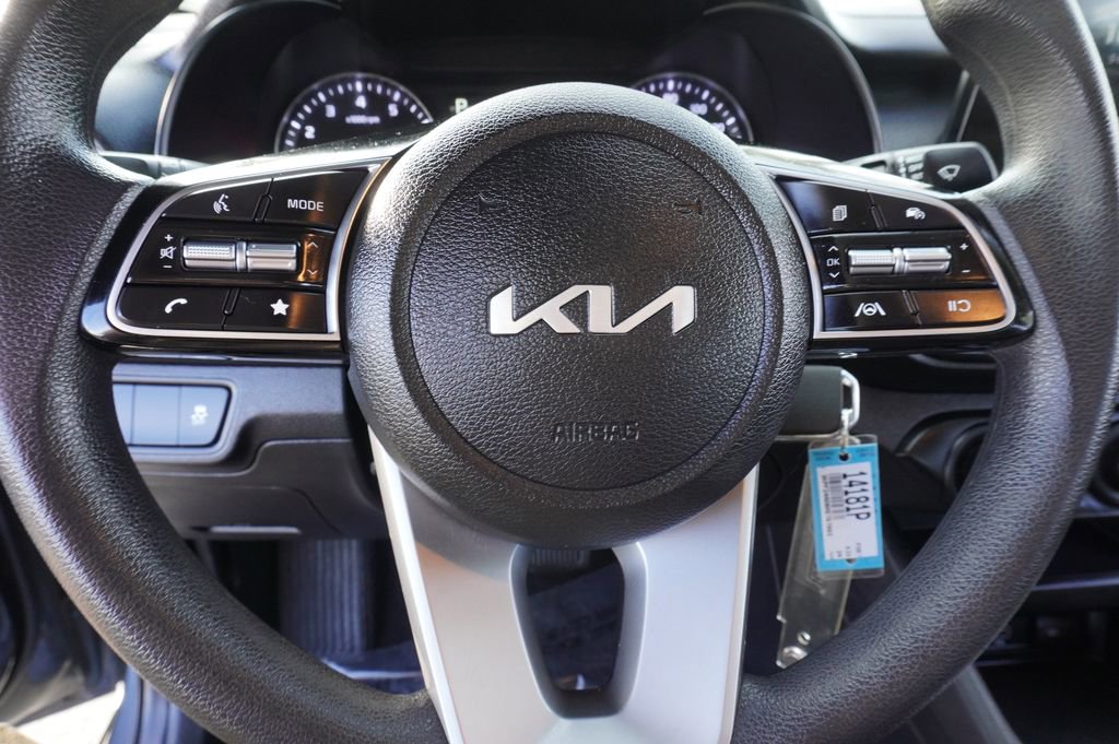 Used 2024 Kia Forte LXS image 17