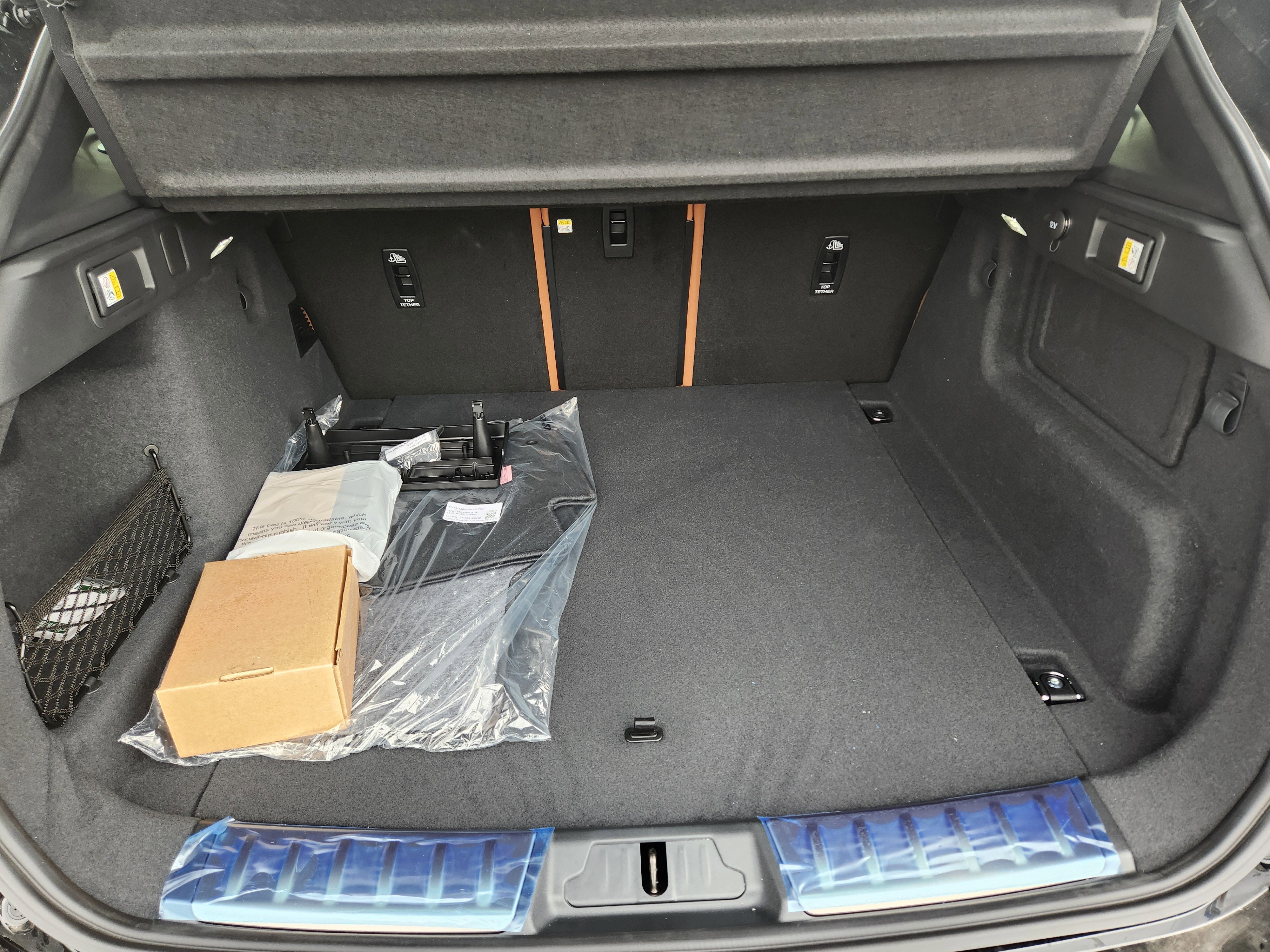 New 2026 Jaguar F-PACE R-Dynamic S image 21