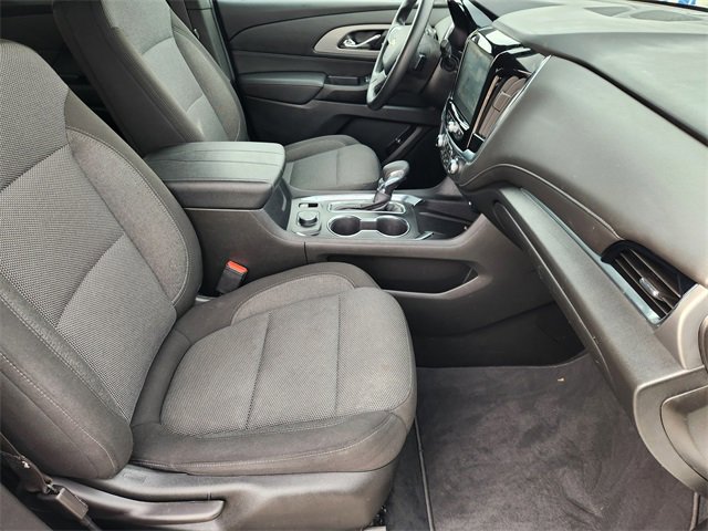 Used 2023 Chevrolet Traverse LT image 14