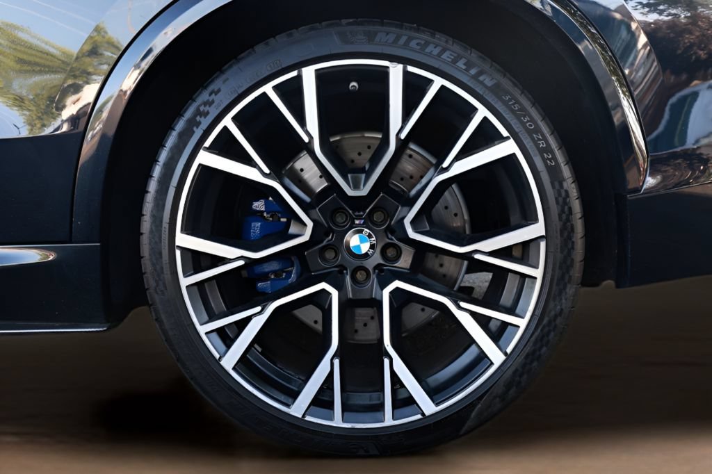 Used 2020 BMW X5 M Competition w/ Executive Package AWD/4WD image 33