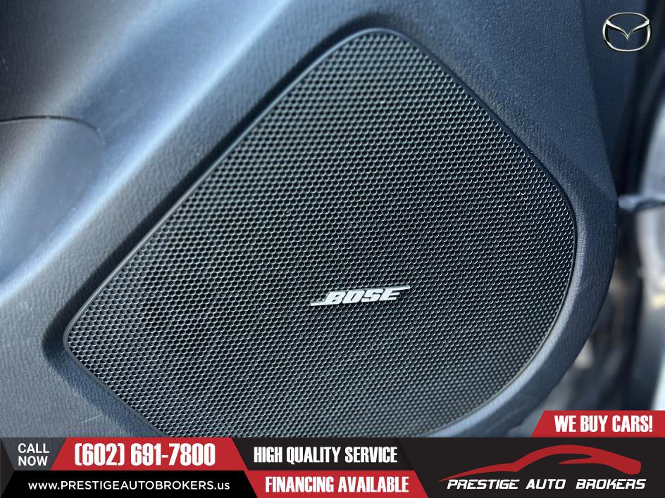 Used 2018 MAZDA MAZDA3 Touring FWD image 19