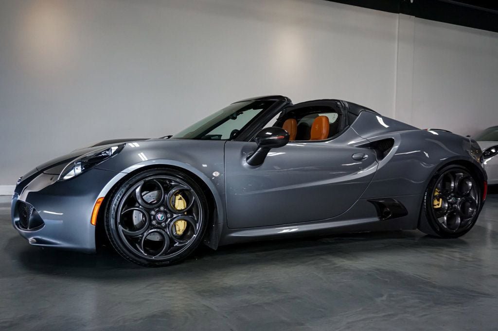 Used 2020 Alfa Romeo 4C Spider w/ Bright Package RWD image 83