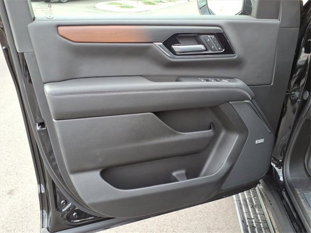 New 2026 GMC Yukon Denali w/ Sun & Power Step Package image 19