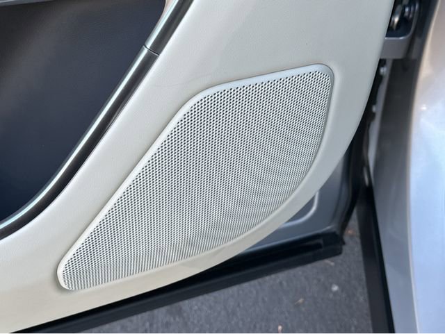 Used 2024 Land Rover Range Rover SE image 38