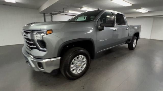 Certified 2026 Chevrolet Silverado 2500 LTZ AWD/4WD image 4