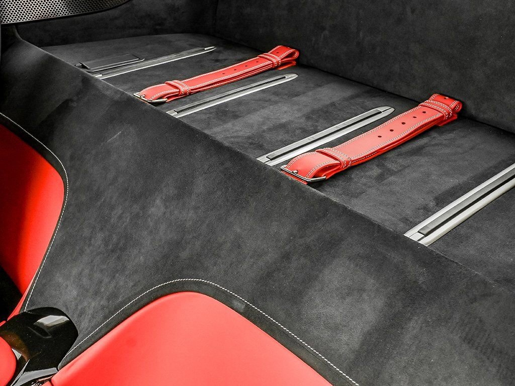 Certified 2025 Ferrari 12Cilindri image 32