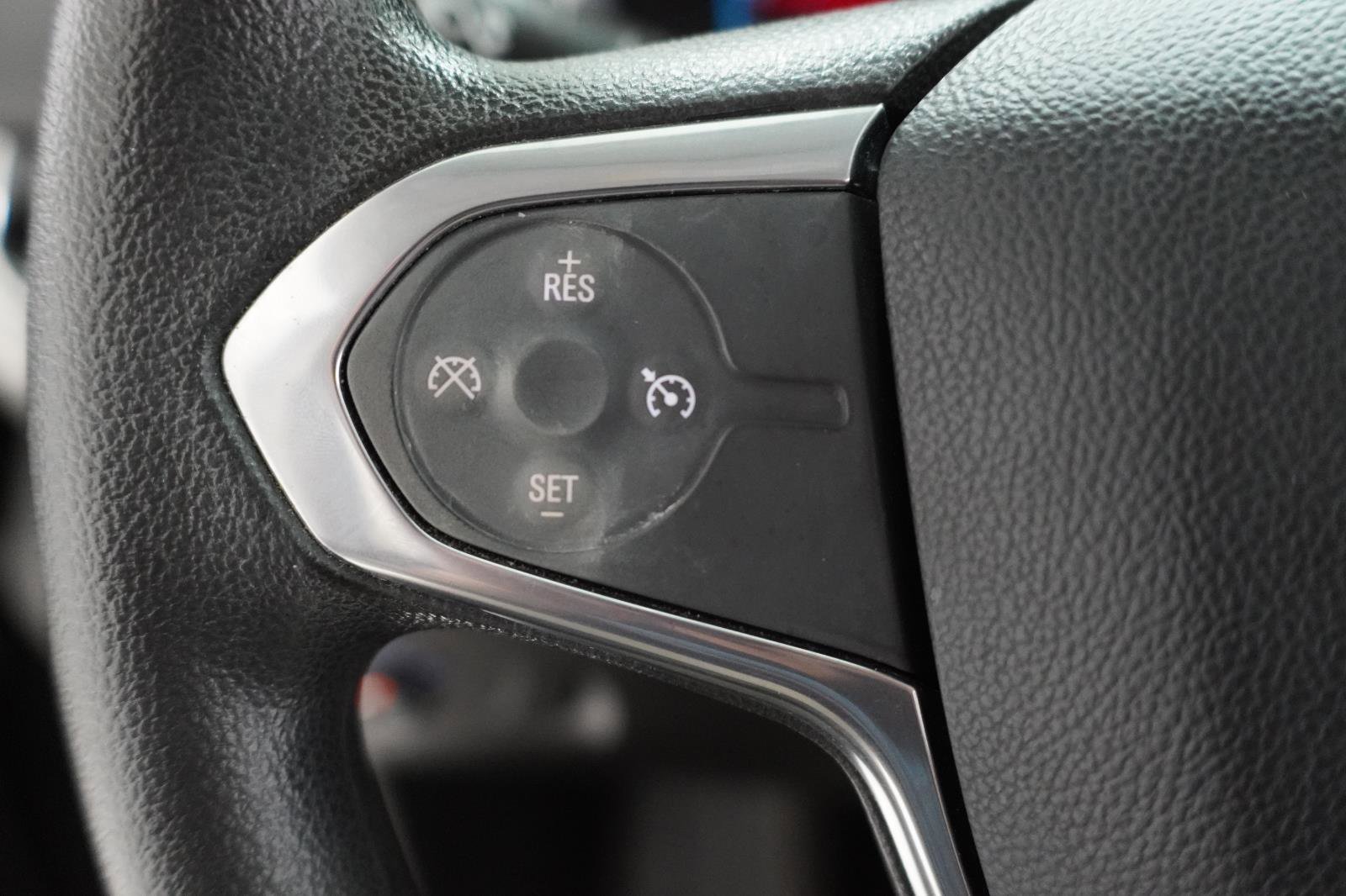 Used 2021 Chevrolet Traverse LS FWD image 20