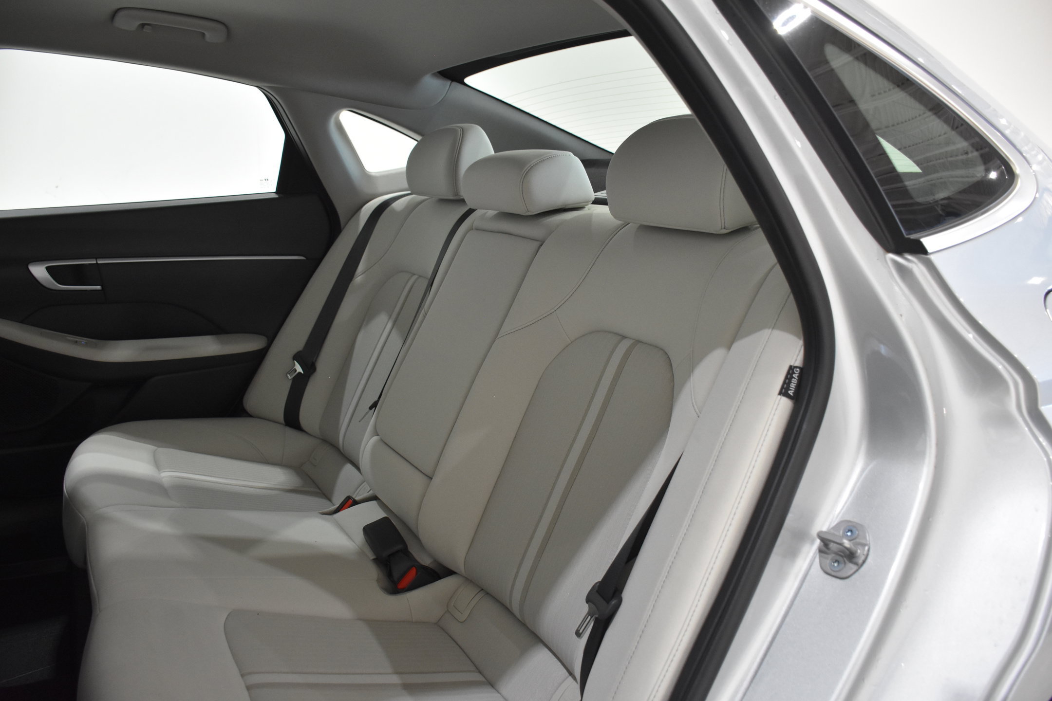 Used 2025 Hyundai Sonata SEL FWD image 30