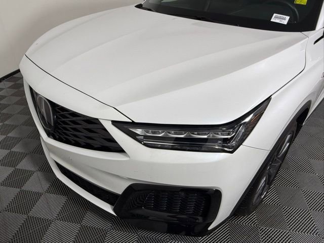 Used 2025 Acura MDX A-Spec image 9
