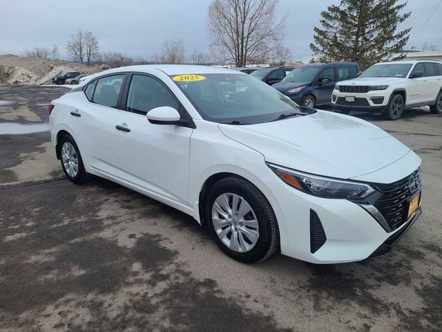 Used 2025 Nissan Sentra S image 4